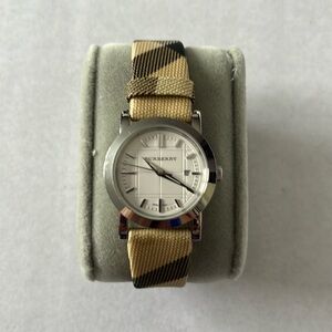 Woman’s Burberry heritage watch. Excellent condition